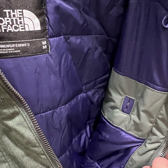 The North Face Gatekeeper Insulated Snow Jacket | Women’s Medium - Picture 5 of 8